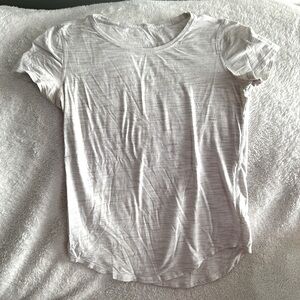 Lululemon tee shirt